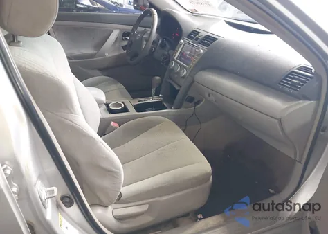 2008 Toyota Camry z USA, uszkodzony, nr VIN 4T1BE46K58U257844